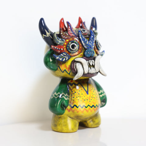 Muñeco Decorativo "Diablillo Andino" - Arte Popular en Cerámica
