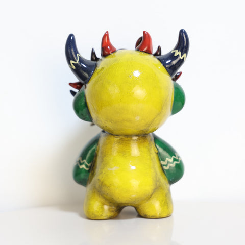 Muñeco Decorativo "Diablillo Andino" - Arte Popular en Cerámica