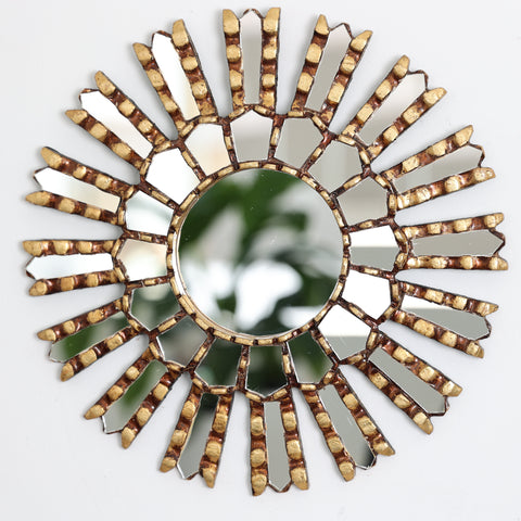 Adorna tu espacio con nuestros espejos de 35 cm estilo cuzqueño, reflejo de la artesanía peruana y símbolo de tradición y elegancia - Espejos Peruanos - Espejos Peruanos - Echo a Mano - Madera Tallada - Espejo Decorativo - Espejo Artesanal