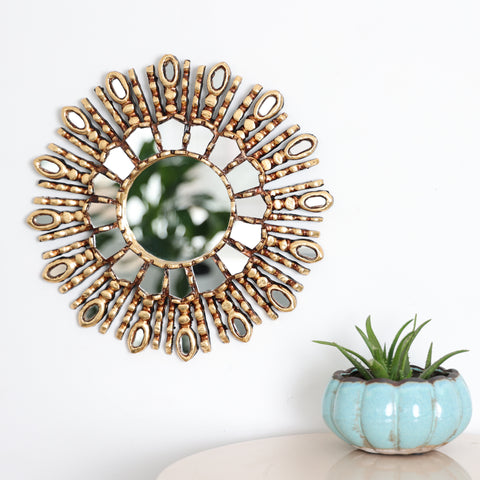 Adorna tu espacio con nuestros espejos de 35 cm estilo cuzqueño, reflejo de la artesanía peruana y símbolo de tradición y elegancia - Espejos Peruanos - Espejos Peruanos - Echo a Mano - Madera Tallada - Espejo Decorativo - Espejo Artesanal