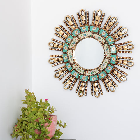 Adorna tu espacio con nuestros espejos de 45 cm estilo cuzqueño, reflejo de la artesanía peruana y símbolo de tradición y elegancia - Espejos Peruanos - Espejos Peruanos - Echo a Mano - Madera Tallada - Espejo Decorativo - Espejo Artesanal