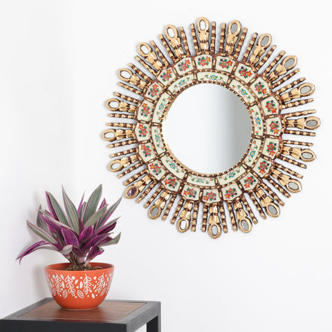 Adorna tu espacio con nuestros espejos de 50 cm estilo cuzqueño, reflejo de la artesanía peruana y símbolo de tradición y elegancia - Espejos Peruanos - Espejos Peruanos - Echo a Mano - Madera Tallada - Espejo Decorativo - Espejo Artesanal