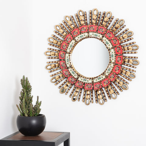 Adorna tu espacio con nuestros espejos de 50 cm estilo cuzqueño, reflejo de la artesanía peruana y símbolo de tradición y elegancia - Espejos Peruanos - Espejos Peruanos - Echo a Mano - Madera Tallada - Espejo Decorativo - Espejo Artesanal
