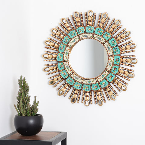Adorna tu espacio con nuestros espejos de 50 cm estilo cuzqueño, reflejo de la artesanía peruana y símbolo de tradición y elegancia - Espejos Peruanos - Espejos Peruanos - Echo a Mano - Madera Tallada - Espejo Decorativo - Espejo Artesanal