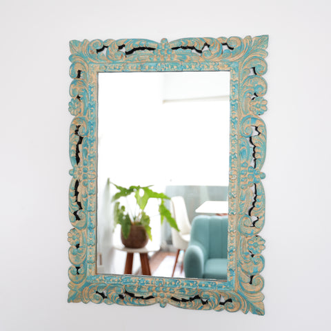 Adorna tu espacio con nuestros espejos de estilo wash, reflejo de la artesanía peruana y símbolo de tradición y elegancia - Espejos Peruanos - Espejos Peruanos - Echo a Mano - Madera Tallada - Espejo Decorativo - Espejo Artesanal