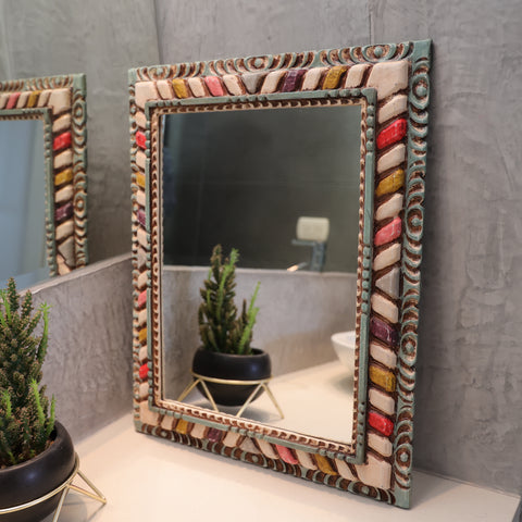 Adorna tu espacio con nuestros espejos de estilo wash, reflejo de la artesanía peruana y símbolo de tradición y elegancia - Espejos Peruanos - Espejos Peruanos - Echo a Mano - Madera Tallada - Espejo Decorativo - Espejo Artesanal