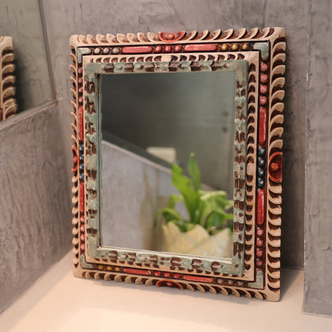 Adorna tu espacio con nuestros espejos de estilo wash, reflejo de la artesanía peruana y símbolo de tradición y elegancia - Espejos Peruanos - Espejos Peruanos - Echo a Mano - Madera Tallada - Espejo Decorativo - Espejo Artesanal