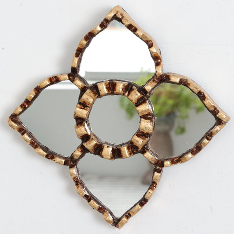 Adorna tu espacio con nuestros espejos de 20 cm estilo cuzqueño, reflejo de la artesanía peruana y símbolo de tradición y elegancia - Espejos Peruanos - Espejos Peruanos - Echo a Mano - Madera Tallada - Espejo Decorativo - Espejo Artesanal