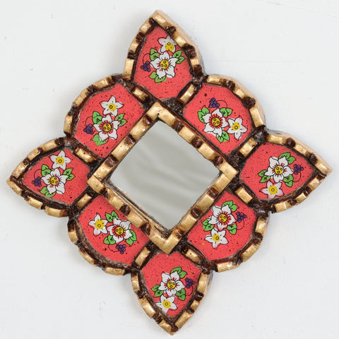 Adorna tu espacio con nuestros espejos de 20 cm estilo cuzqueño y cajamarquino, reflejo de la artesanía peruana y símbolo de tradición y elegancia - Espejos Peruanos - Espejos Peruanos - Echo a Mano - Madera Tallada - Espejo Decorativo - Espejo Artesanal