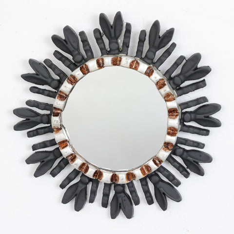 Adorna tu espacio con nuestros espejos de 20 cm estilo cuzqueño, reflejo de la artesanía peruana y símbolo de tradición y elegancia - Espejos Peruanos - Espejos Peruanos - Echo a Mano - Madera Tallada - Espejo Decorativo - Espejo Artesanal