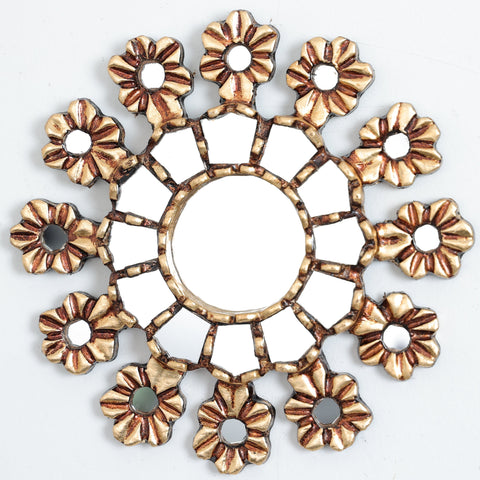 Adorna tu espacio con nuestros espejos de 25 cm estilo cuzqueño, reflejo de la artesanía peruana y símbolo de tradición y elegancia - Espejos Peruanos - Espejos Peruanos - Echo a Mano - Madera Tallada - Espejo Decorativo - Espejo Artesanal