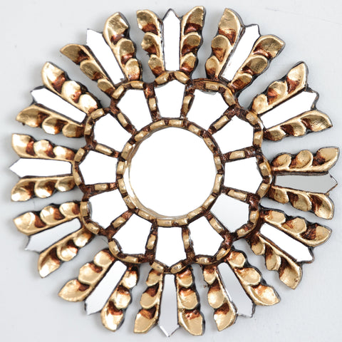 Adorna tu espacio con nuestros espejos de 20 cm estilo cuzqueño, reflejo de la artesanía peruana y símbolo de tradición y elegancia - Espejos Peruanos - Espejos Peruanos - Echo a Mano - Madera Tallada - Espejo Decorativo - Espejo Artesanal