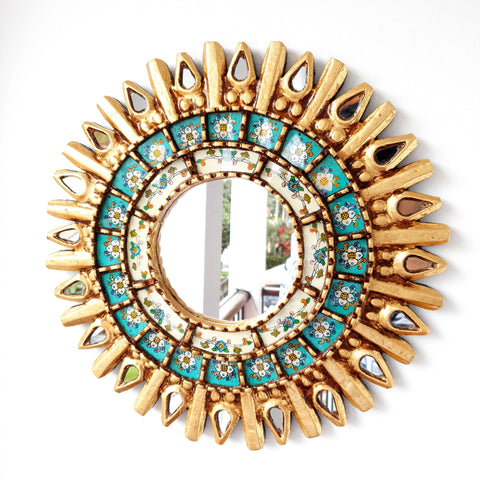 Embellece tu espacio con nuestros espejos de 40 cm estilo cuzqueño, reflejo de la artesanía peruana y símbolo de tradición y elegancia - Espejos Peruanos - Peruvian Mirrors - Echo a Mano - Madera Tallada - Espejo Decorativo - Espejo Artesanal