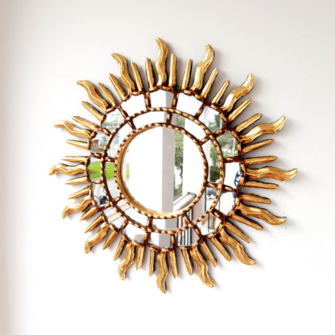 Adorna tu espacio con nuestros espejos de 45 cm estilo cuzqueño, reflejo de la artesanía peruana y símbolo de tradición y elegancia - Espejos Peruanos - Espejos Peruanos - Echo a Mano - Madera Tallada - Espejo Decorativo - Espejo Artesanal