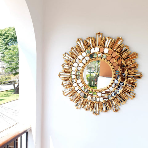 Adorna tu espacio con nuestros espejos de 80 cm estilo cuzqueño, reflejo de la artesanía peruana y símbolo de tradición y elegancia - Espejos Peruanos - Espejos Peruanos - Echo a Mano - Madera Tallada - Espejo Decorativo - Espejo Artesanal