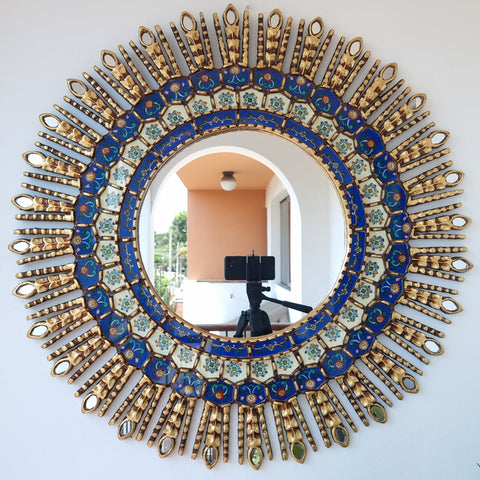 Embellece tu espacio con nuestros espejos de 80 cm estilo cuzqueño, reflejo de la artesanía peruana y símbolo de tradición y elegancia - Espejos Peruanos - Peruvian Mirrors - Echo a Mano - Madera Tallada - Espejo Decorativo - Espejo Artesanal