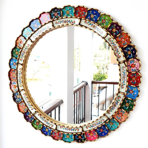 Embellece tu espacio con nuestros espejos de 60 cm estilo cuzqueño y cajamarquino, reflejo de la artesanía peruana y símbolo de tradición y elegancia - Espejos Peruanos - Peruvian Mirrors - Echo a Mano - Madera Tallada - Espejo Decorativo - Artesanal