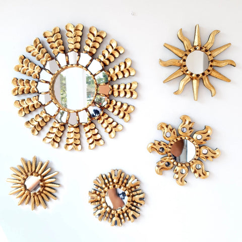 Hermosa composición de espejos decorativos artesanales cuzqueños, ideales para embellecer tu hogar con estilo único. Espejos Artesanales laminados en pan de Oro-Espejos Decorativos-Espejos Peruanos-Espejos Cuzqueños-Peruvian Mirrors-Espejos de Madera