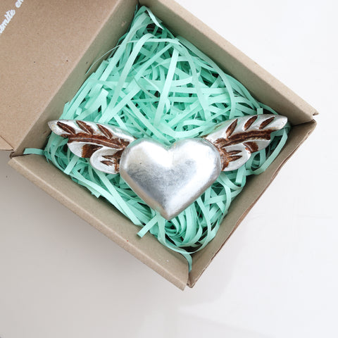 🤍 Corazón Alado Mini – Decoración Artesanal Vintage 🕊️