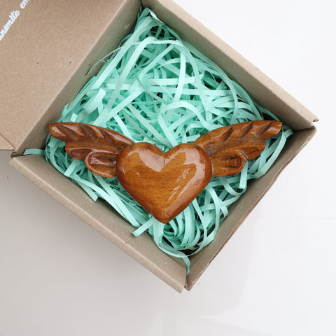 🤎 Corazón Alado Mini – Decoración Artesanal Brillante 🕊️