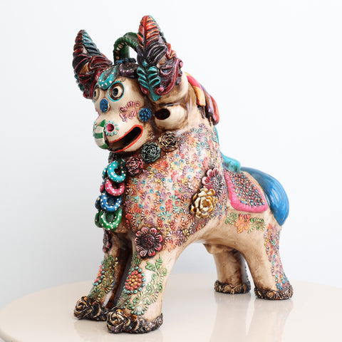 🐂 Toro de Pucará Premium Marfil 31 cm – Cerámica Artesanal Peruana Decorativa de Lujo