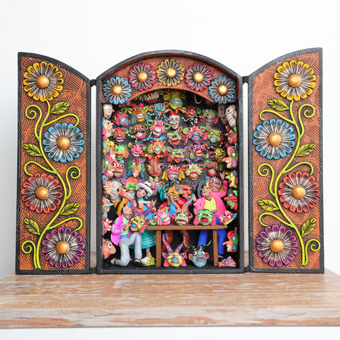 Descubre la magia de los Retablos Ayacuchanos: Arte tradicional peruano que cuenta historias con cada detalle hecho a mano. Perfectos para decorar tu hogar con el Arte Peruano- Retablo Ayacuchano- Artesanía Peruana- Echo a Mano - Decoración Artesanal