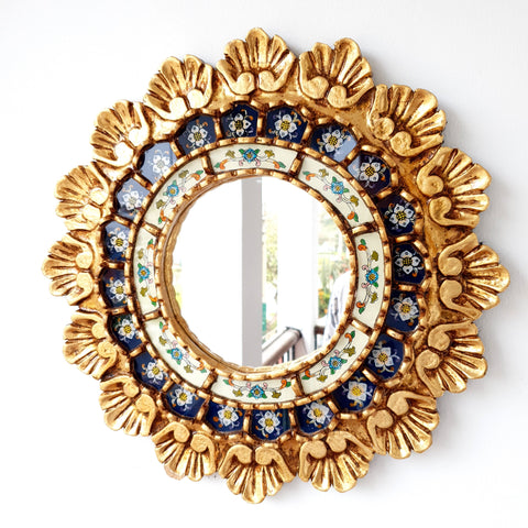 Embellece tu espacio con nuestros espejos de 40 cm estilo cuzqueño, reflejo de la artesanía peruana y símbolo de tradición y elegancia - Espejos Peruanos - Peruvian Mirrors - Echo a Mano - Madera Tallada - Espejo Decorativo - Espejo Artesanal