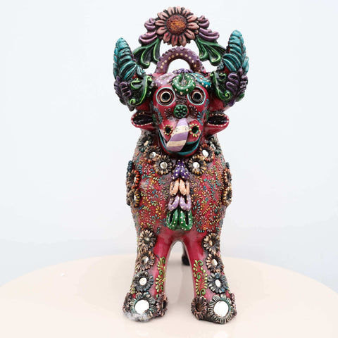 🐂 Toro de Pucará Premium Fucsia 37 cm – Cerámica Artesanal Peruana Decorativa de Lujo