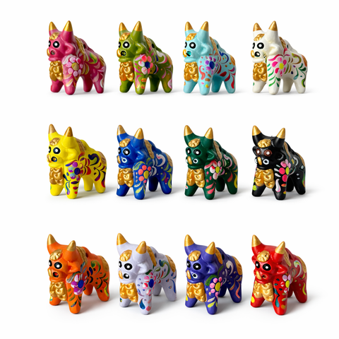🐂✨ Colección 12 Toros de Pucará 4 cm – Mini Cerámica Decorativa ✨