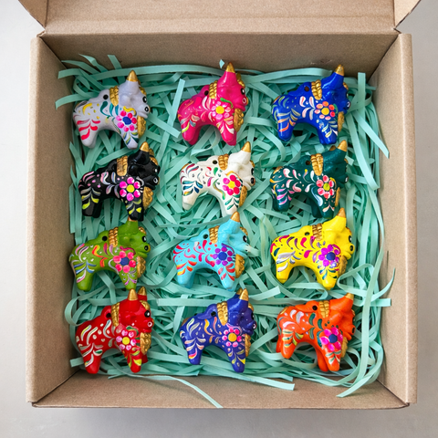 🐂✨ Colección 12 Toros de Pucará 4 cm – Mini Cerámica Decorativa ✨