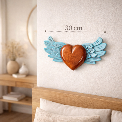 ✨ Alas Lovely Turquesa con Corazón de Madera 30 cm – Madera Tallada