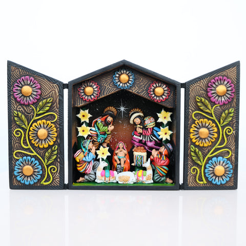 🌟 Retablo Nacimiento Andino – Arte Popular Hecho a Mano