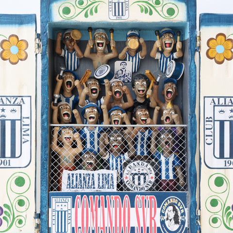 ⚽ Retablo Hinchada Alianza Lima – Arte Popular Peruano Hecho a Mano 🎨