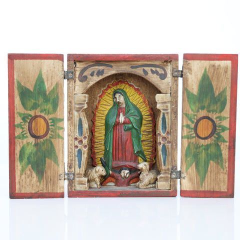 🌟 Retablo Virgen de Guadalupe – Arte Popular Peruano Hecho a Mano 🎨