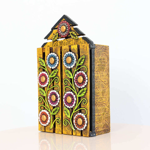 🌟✨ Retablo Andino Nacimiento Amarillo de 25 cm ✨