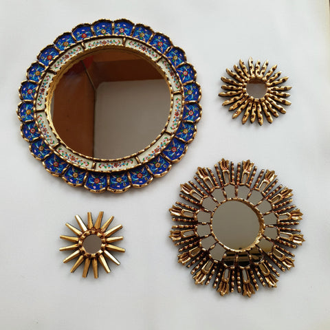 Hermosa composición de espejos decorativos artesanales cuzqueños, ideales para embellecer tu hogar con estilo único. Espejos Artesanales laminados en pan de Oro-Espejos Decorativos-Espejos Peruanos-Espejos Cuzqueños-Peruvian Mirrors-Espejos de Madera