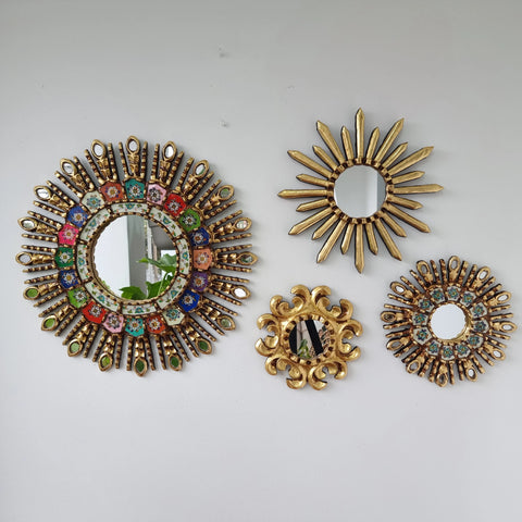 Hermosa composición de espejos decorativos artesanales cuzqueños, ideales para embellecer tu hogar con estilo único. Espejos Artesanales laminados en pan de Oro-Espejos Decorativos-Espejos Peruanos-Espejos Cuzqueños-Peruvian Mirrors-Espejos de Madera