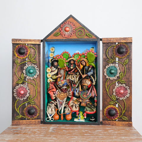 Descubre la magia de los Retablos Ayacuchanos: Arte tradicional peruano que cuenta historias con cada detalle hecho a mano. Perfectos para decorar tu hogar con el Arte Peruano- Retablo Ayacuchano- Artesanía Peruana- Echo a Mano - Decoración Artesanal