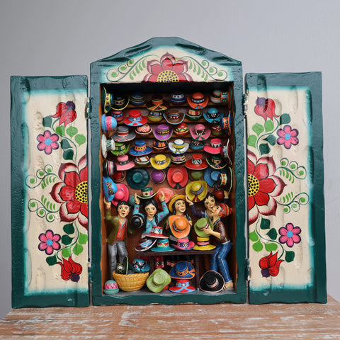 Descubre la magia de los Retablos Ayacuchanos: Arte tradicional peruano que cuenta historias con cada detalle hecho a mano. Perfectos para decorar tu hogar con el Arte Peruano- Retablo Ayacuchano- Artesanía Peruana- Echo a Mano - Decoración Artesanal