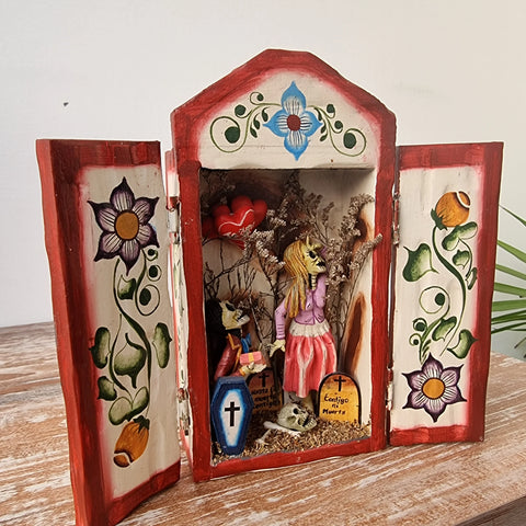 Descubre la magia de los Retablos Ayacuchanos: Arte tradicional peruano que cuenta historias con cada detalle hecho a mano. Perfectos para decorar tu hogar con el Arte Peruano- Retablo Ayacuchano- Artesanía Peruana- Echo a Mano - Decoración Artesanal