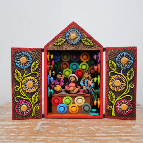 Descubre la magia de los Retablos Ayacuchanos: Arte tradicional peruano que cuenta historias con cada detalle hecho a mano. Perfectos para decorar tu hogar con el Arte Peruano- Retablo Ayacuchano- Artesanía Peruana- Echo a Mano - Decoración Artesanal