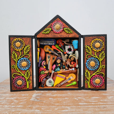 Descubre la magia de los Retablos Ayacuchanos: Arte tradicional peruano que cuenta historias con cada detalle hecho a mano. Perfectos para decorar tu hogar con el Arte Peruano- Retablo Ayacuchano- Artesanía Peruana- Echo a Mano - Decoración Artesanal