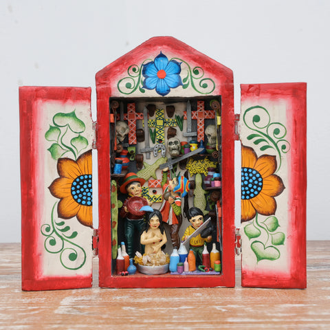 Descubre la magia de los Retablos Ayacuchanos: Arte tradicional peruano que cuenta historias con cada detalle hecho a mano. Perfectos para decorar tu hogar con el Arte Peruano- Retablo Ayacuchano- Artesanía Peruana- Echo a Mano - Decoración Artesanal