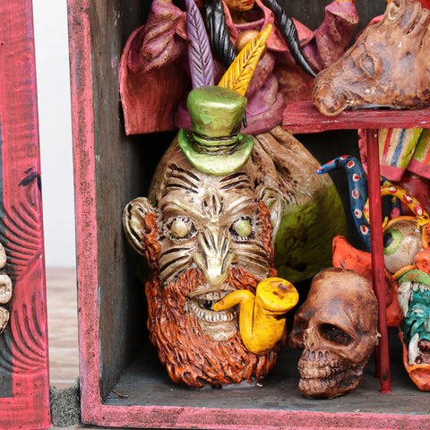 Descubre la magia de los Retablos Ayacuchanos: Arte tradicional peruano que cuenta historias con cada detalle hecho a mano. Perfectos para decorar tu hogar con el Arte Peruano- Retablo Ayacuchano- Artesanía Peruana- Echo a Mano - Decoración Artesanal